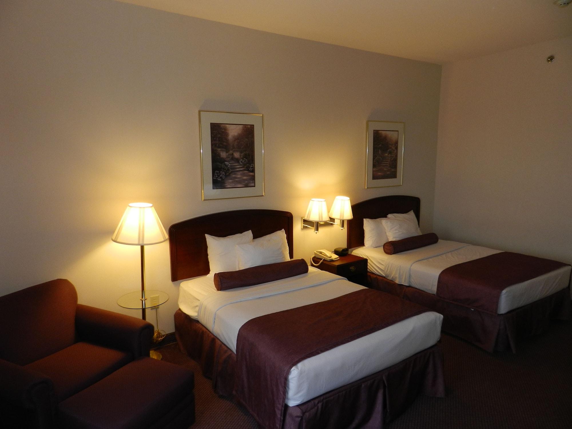 Spark By Hilton East 3*
