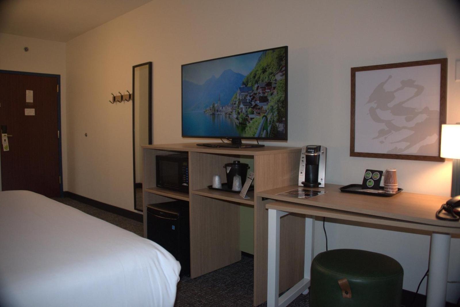 Spark By Hilton East